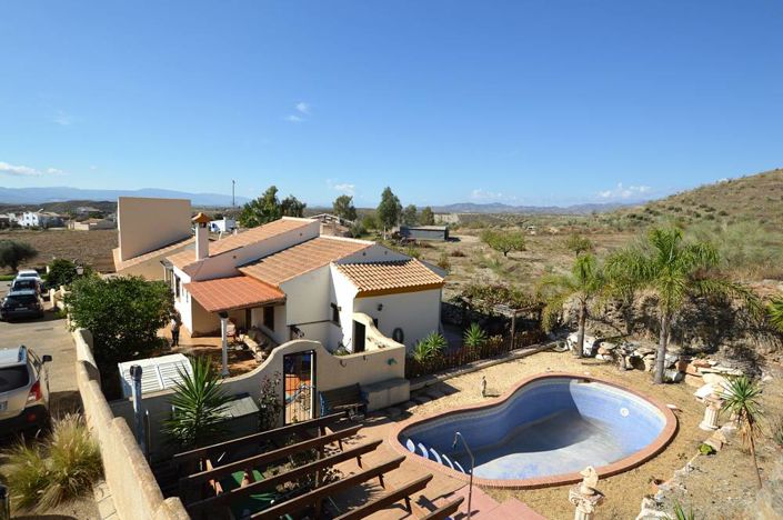 Image No.1-3 Bed Villa for sale