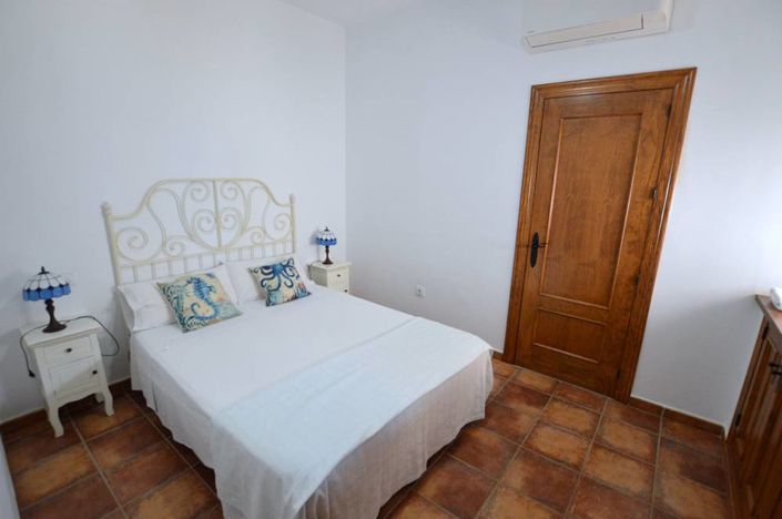 Image No.16-6 Bed Villa for sale