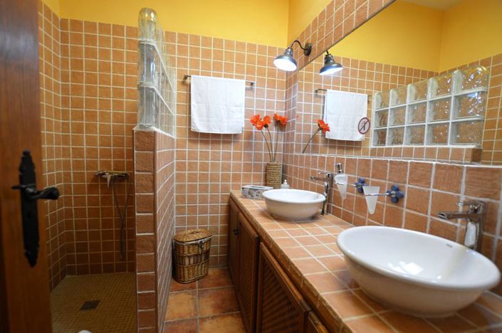 Image No.17-6 Bed Villa for sale