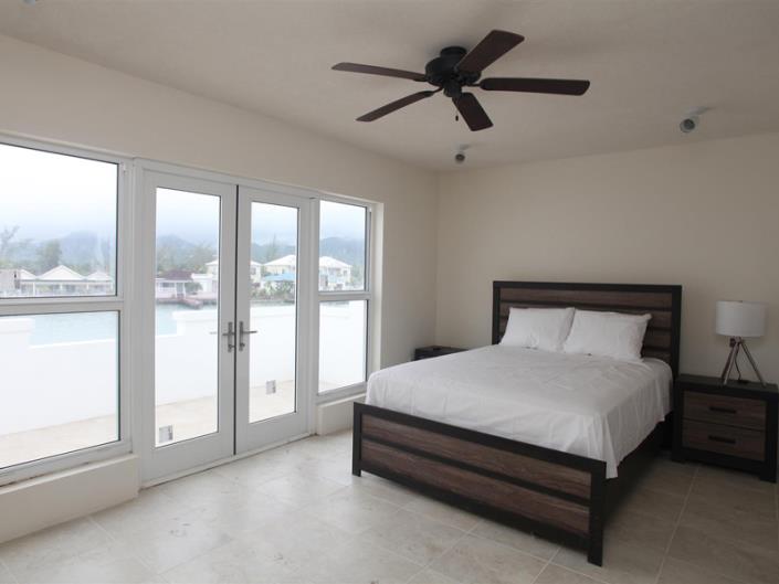 Image No.8-3 Bed Townhouse for sale