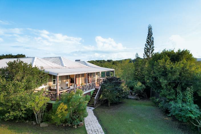 Image No.1-4 Bed Bungalow for sale