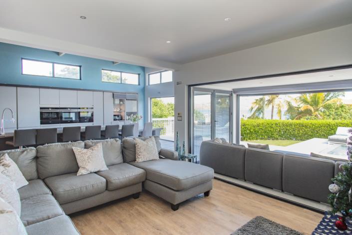 Image No.15-6 Bed Villa / Detached for sale