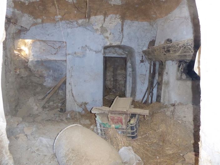 Image No.11-10 Bed House for sale