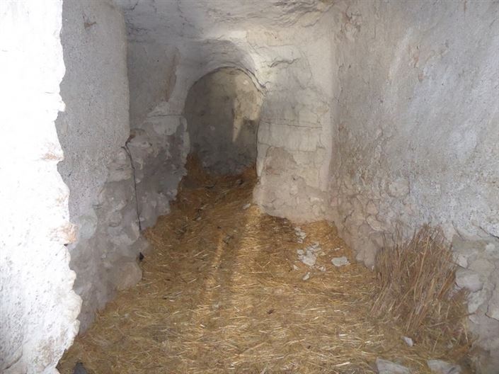 Image No.20-10 Bed House for sale