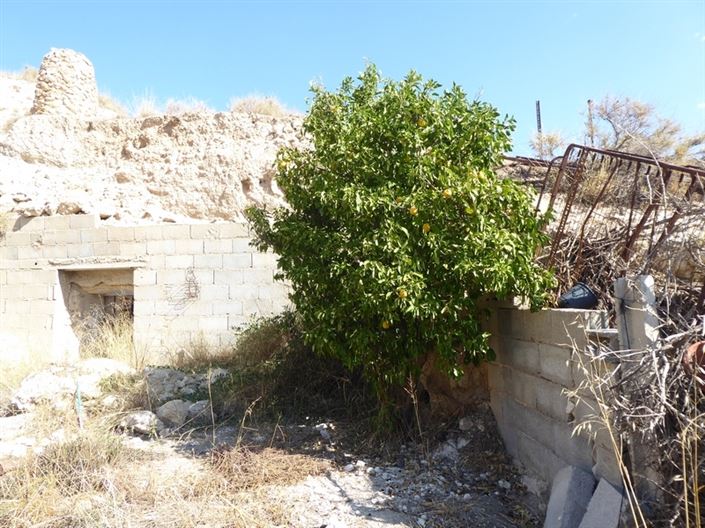 Image No.26-10 Bed House for sale