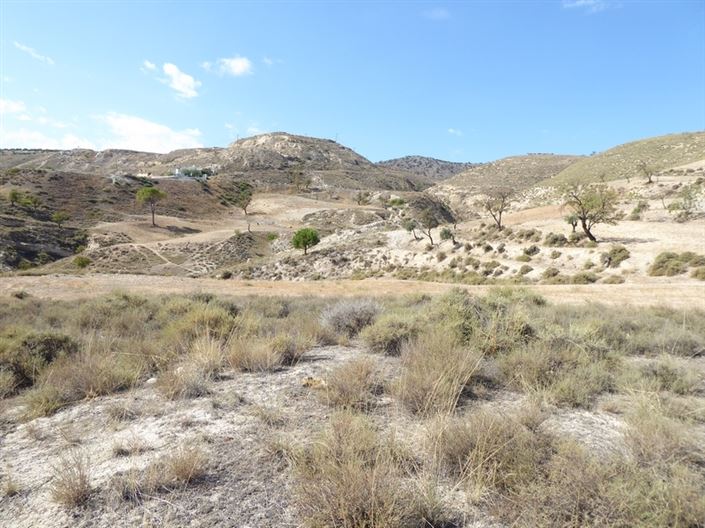 Image No.35-10 Bed House for sale