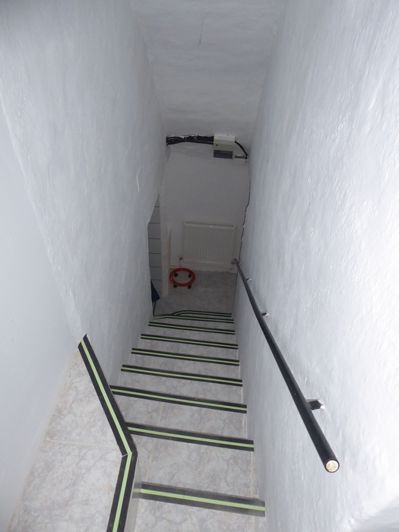 Image No.13-7 Bed Property for sale