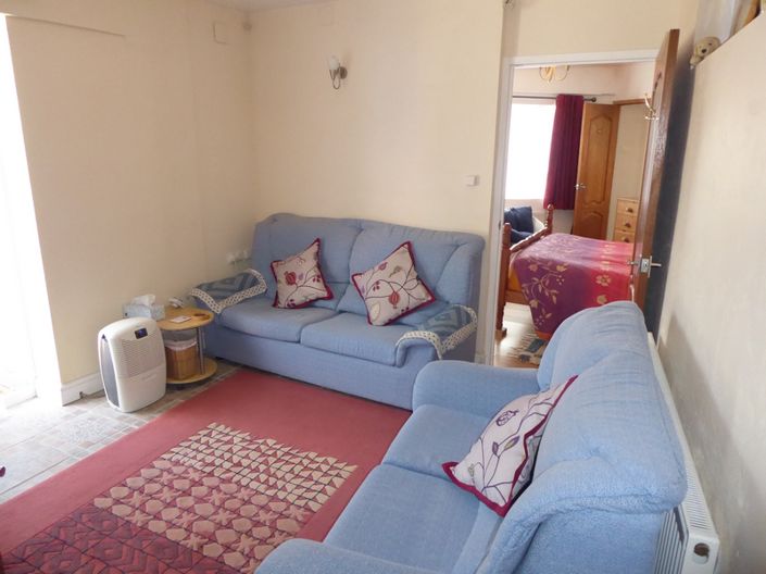 Image No.21-7 Bed Property for sale