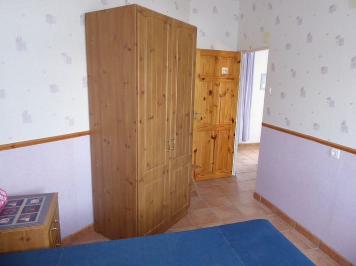 Image No.37-7 Bed Property for sale