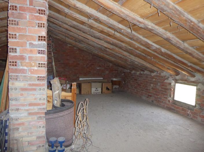 Image No.50-7 Bed Property for sale