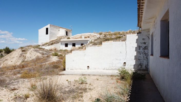 Image No.22-5 Bed House for sale