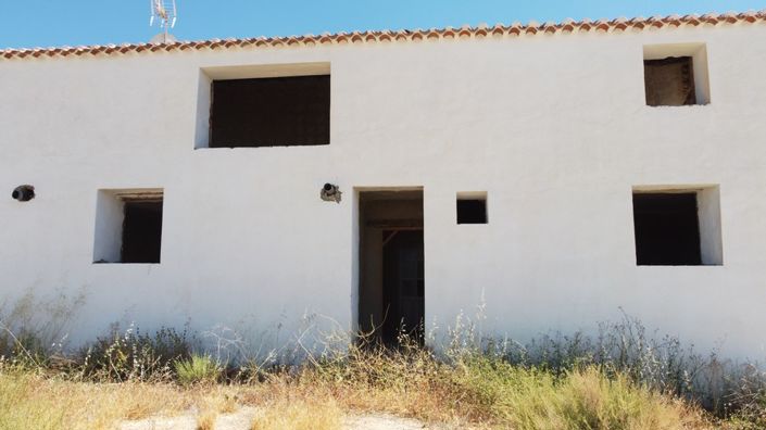 Image No.27-5 Bed House for sale