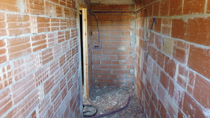 Image No.13-2 Bed House for sale