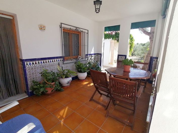 Image No.25-6 Bed Property for sale