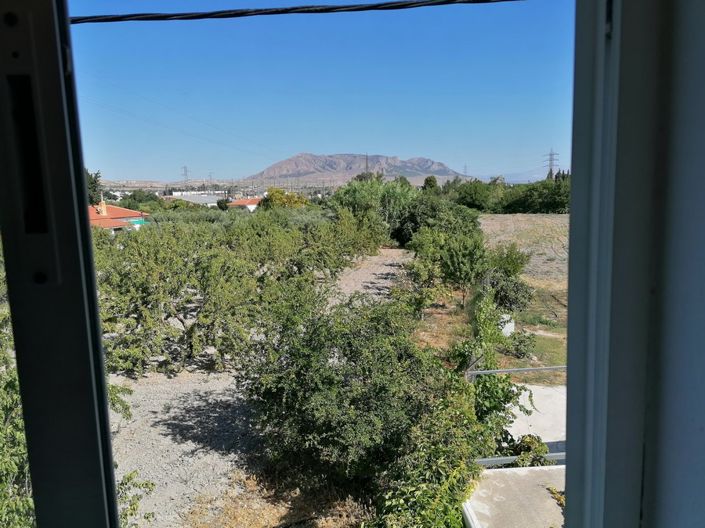 Image No.44-6 Bed Property for sale