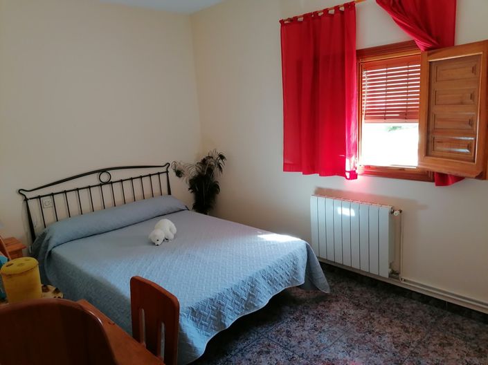 Image No.45-6 Bed Property for sale