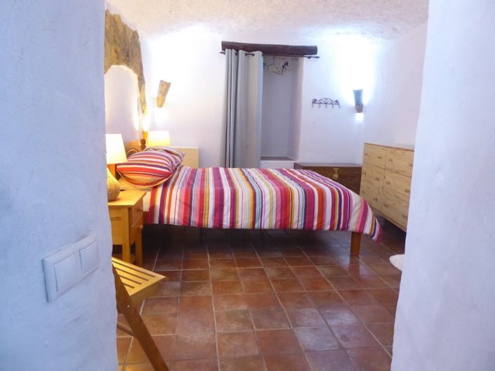 Image No.14-4 Bed House for sale