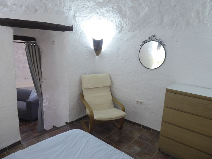 Image No.22-4 Bed House for sale