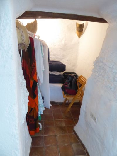 Image No.23-4 Bed House for sale