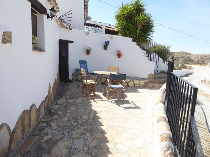 Image No.24-4 Bed House for sale