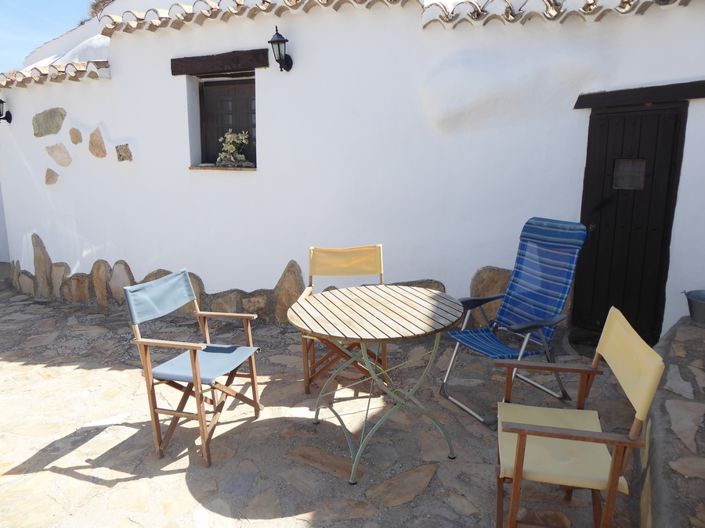 Image No.25-4 Bed House for sale