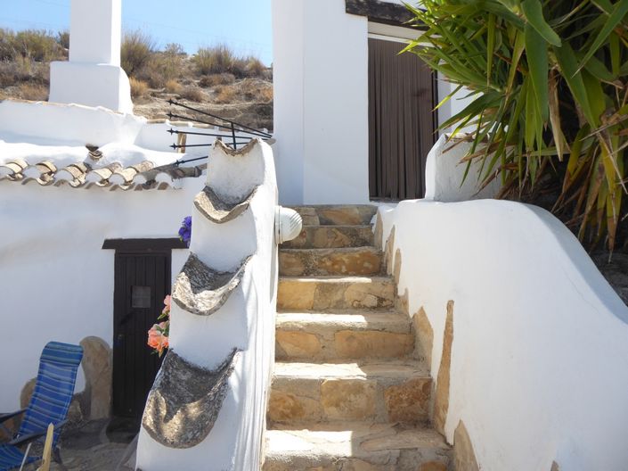 Image No.27-4 Bed House for sale