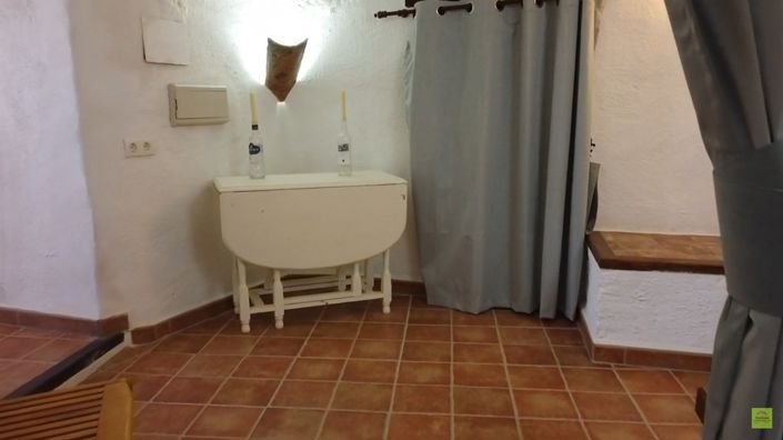 Image No.38-4 Bed House for sale