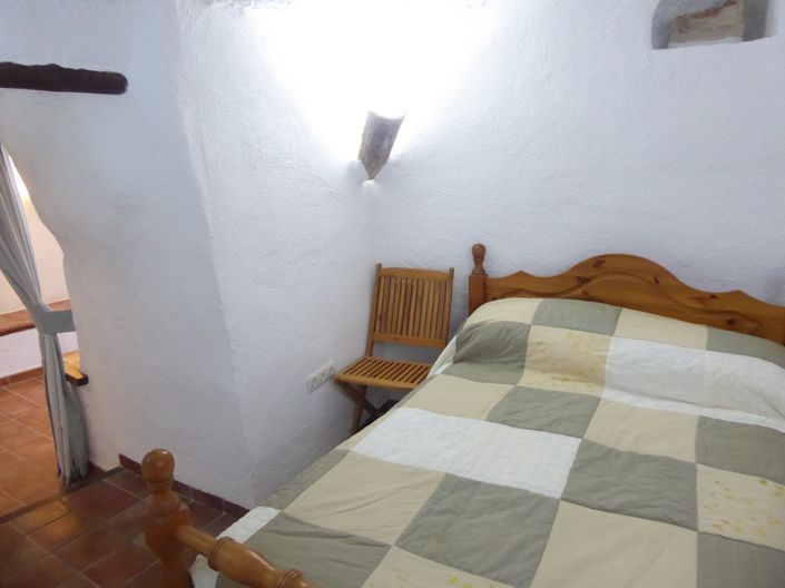 Image No.41-4 Bed House for sale