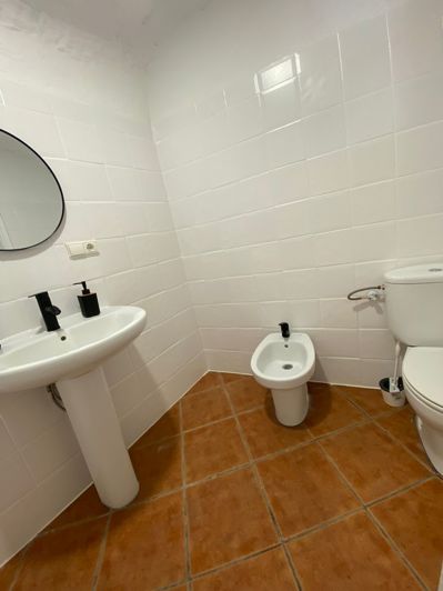 Image No.13-3 Bed House for sale