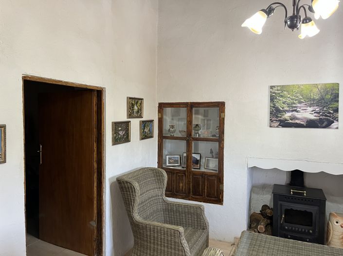 Image No.11-2 Bed Property for sale