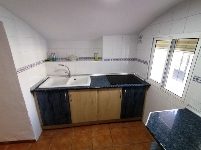 Image No.13-5 Bed House for sale