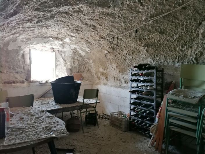 Image No.20-5 Bed House for sale