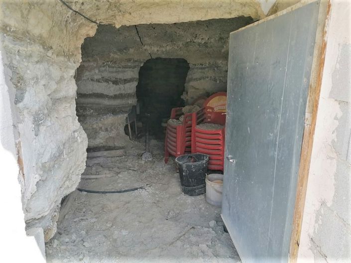 Image No.26-5 Bed House for sale