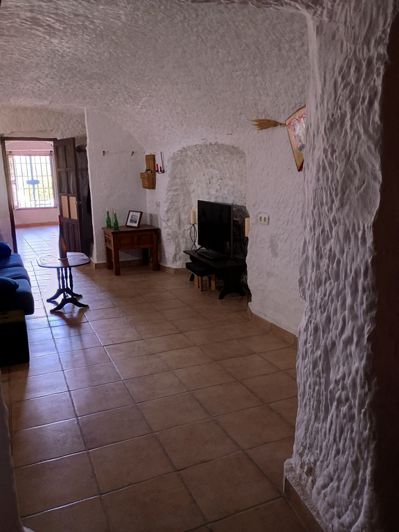 Image No.28-7 Bed House for sale