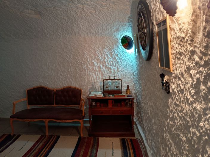 Image No.38-7 Bed House for sale