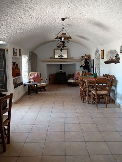 Image No.42-7 Bed House for sale