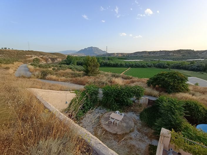 Image No.7-7 Bed House for sale