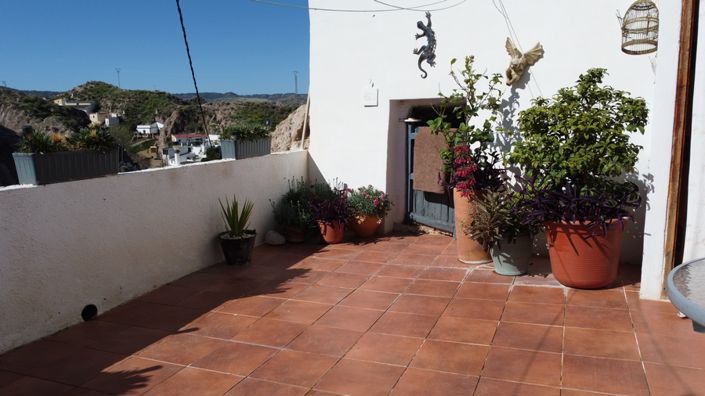 Image No.41-4 Bed House for sale