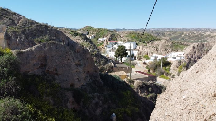 Image No.44-4 Bed House for sale