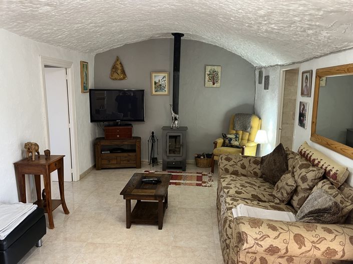 Image No.6-4 Bed House for sale