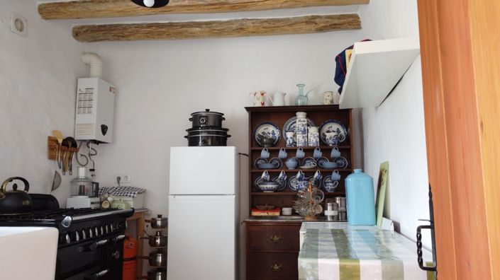 Image No.15-3 Bed Property for sale