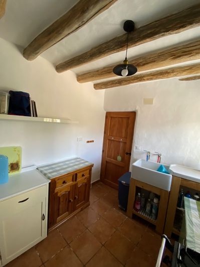 Image No.19-3 Bed Property for sale