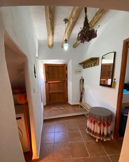 Image No.8-3 Bed Property for sale