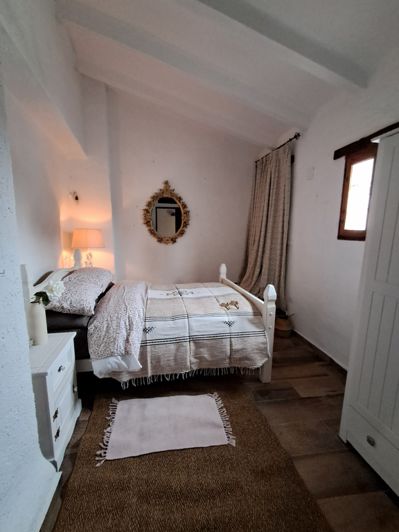 Image No.19-3 Bed House for sale