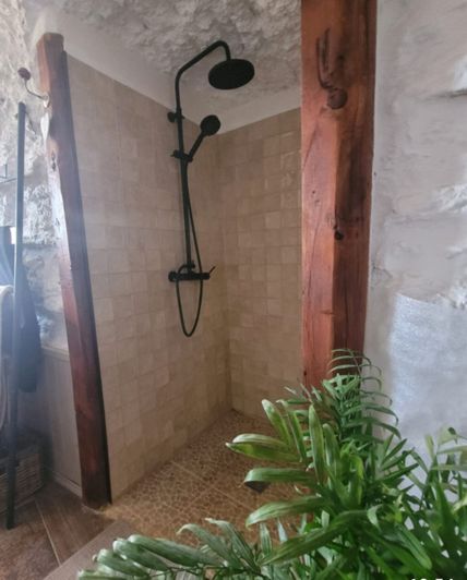 Image No.23-3 Bed House for sale