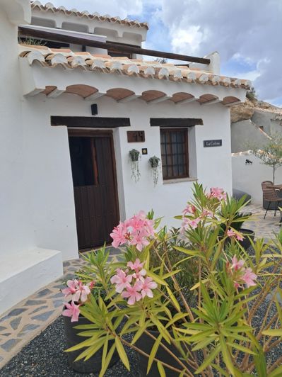 Image No.41-3 Bed House for sale