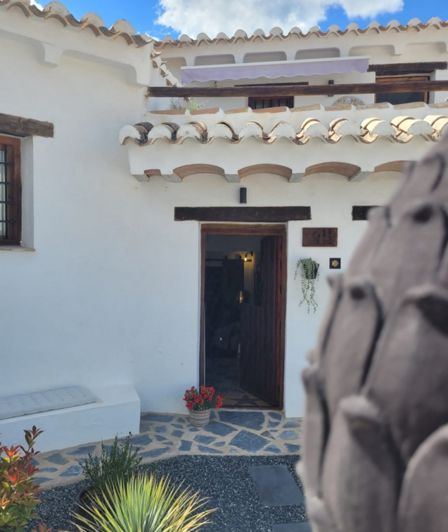 Image No.43-3 Bed House for sale