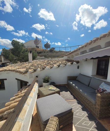 Image No.44-3 Bed House for sale