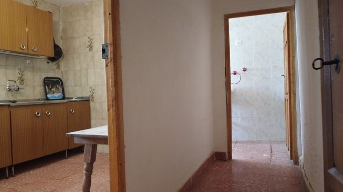 Image No.21-6 Bed Property for sale