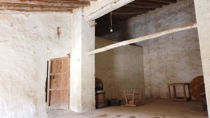 Image No.35-6 Bed Property for sale